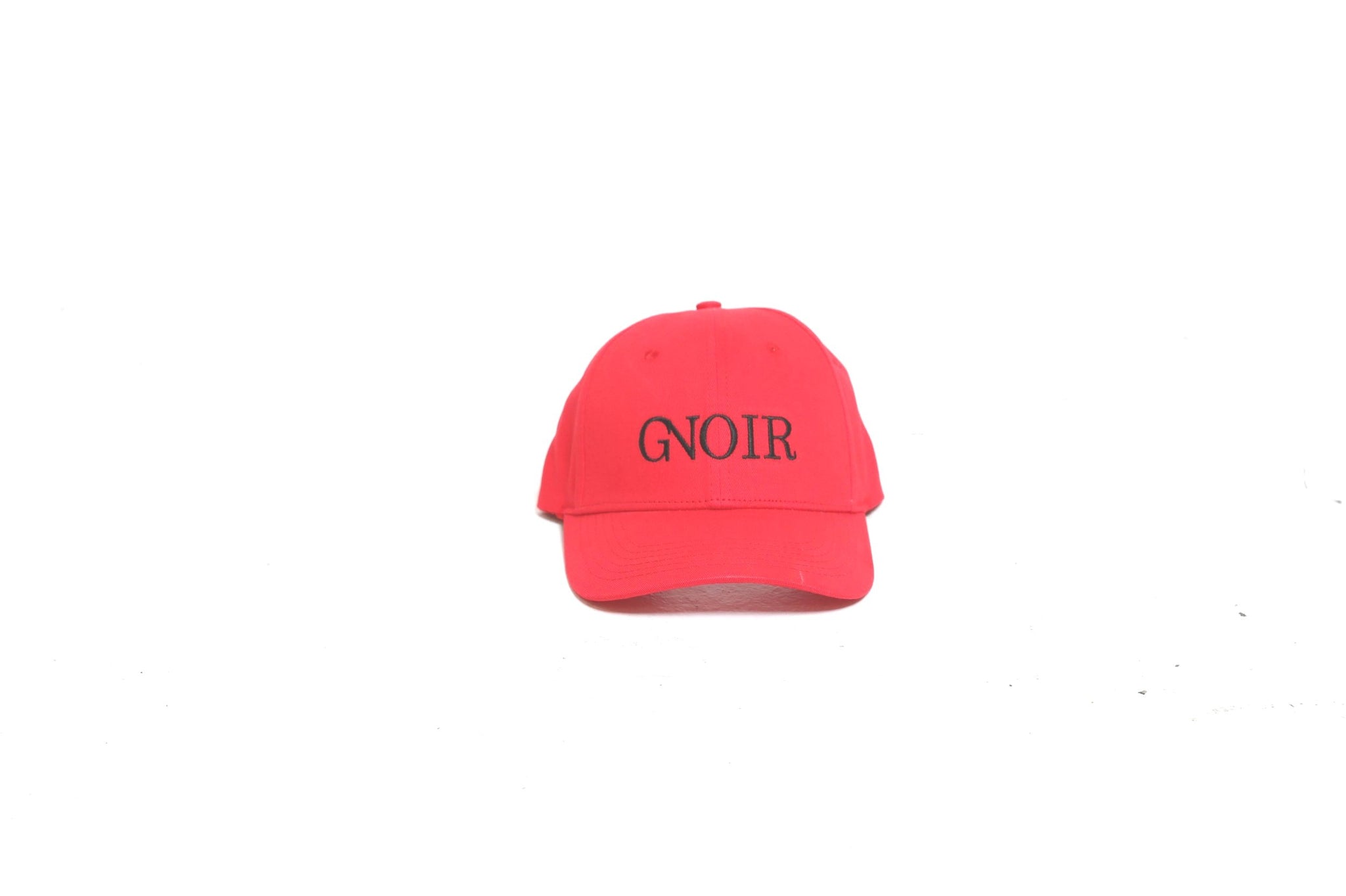 GNoir Red Hat