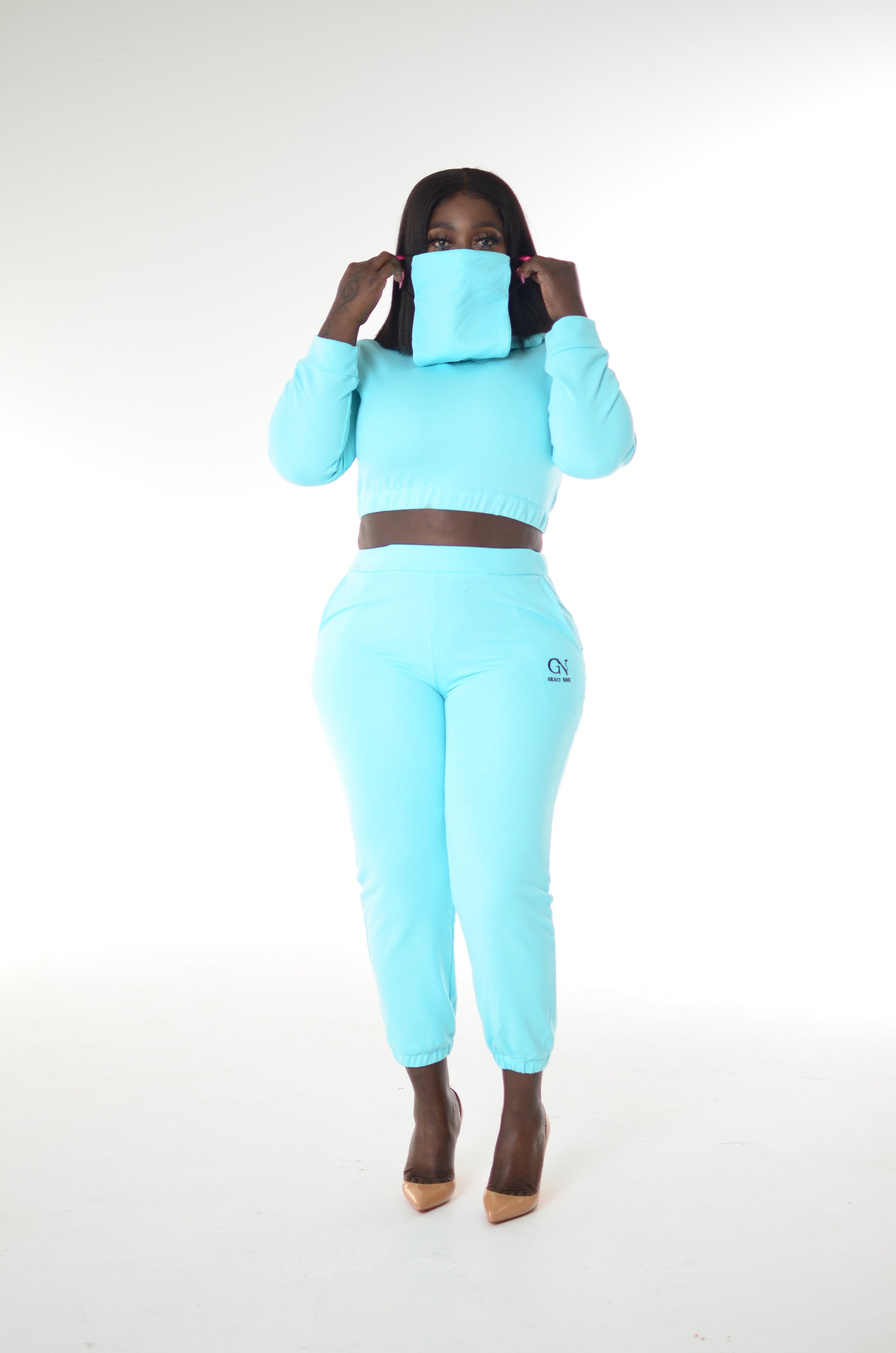 Graci Noir Signature Cropped Jogger Set
