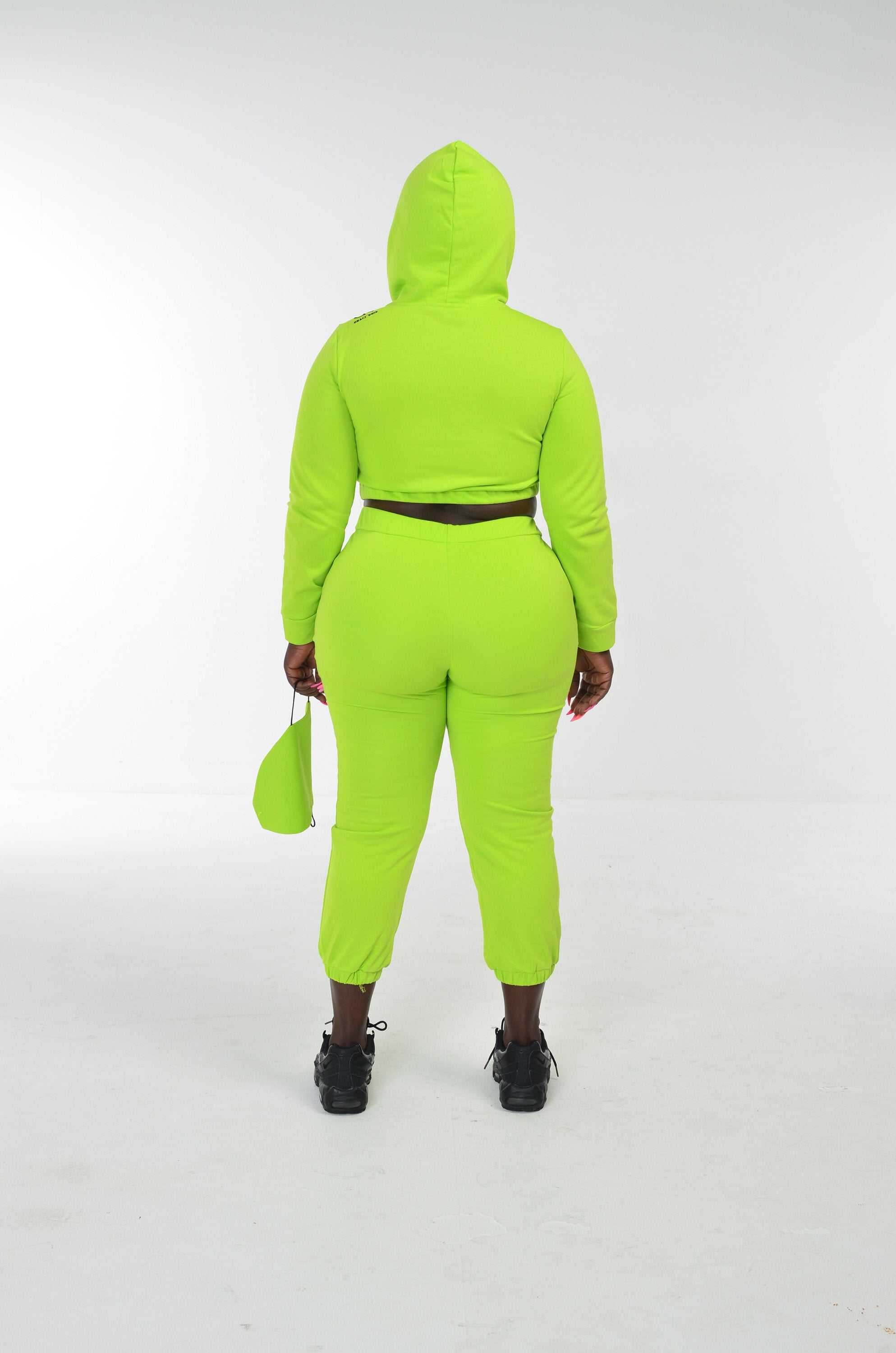 Graci Noir Signature Cropped Jogger Set