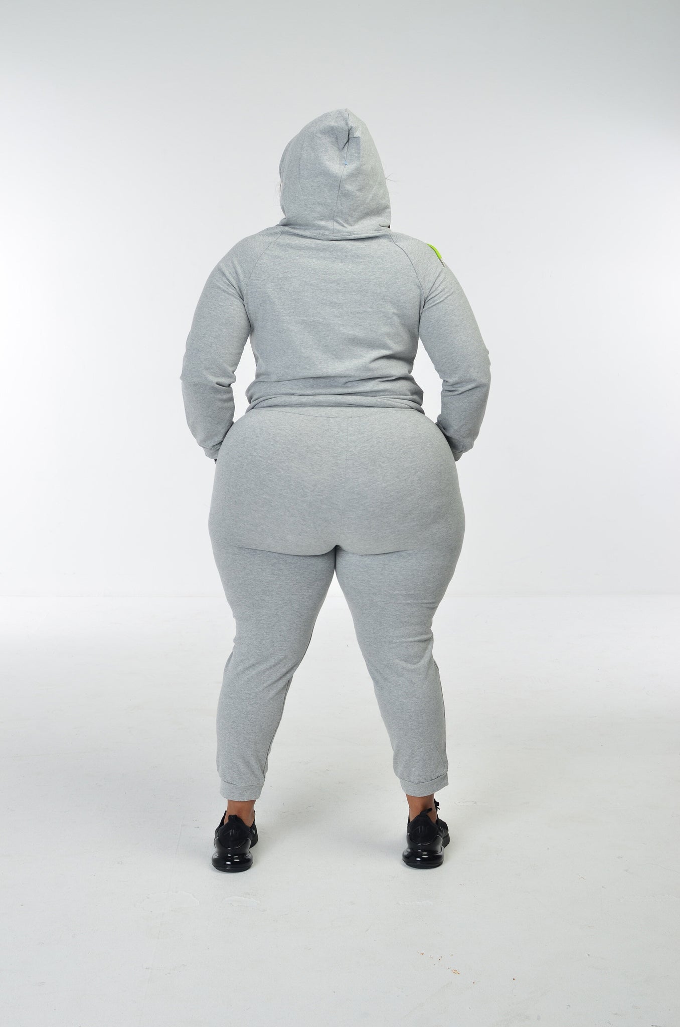 GREY GN TRACKSUIT PLUS