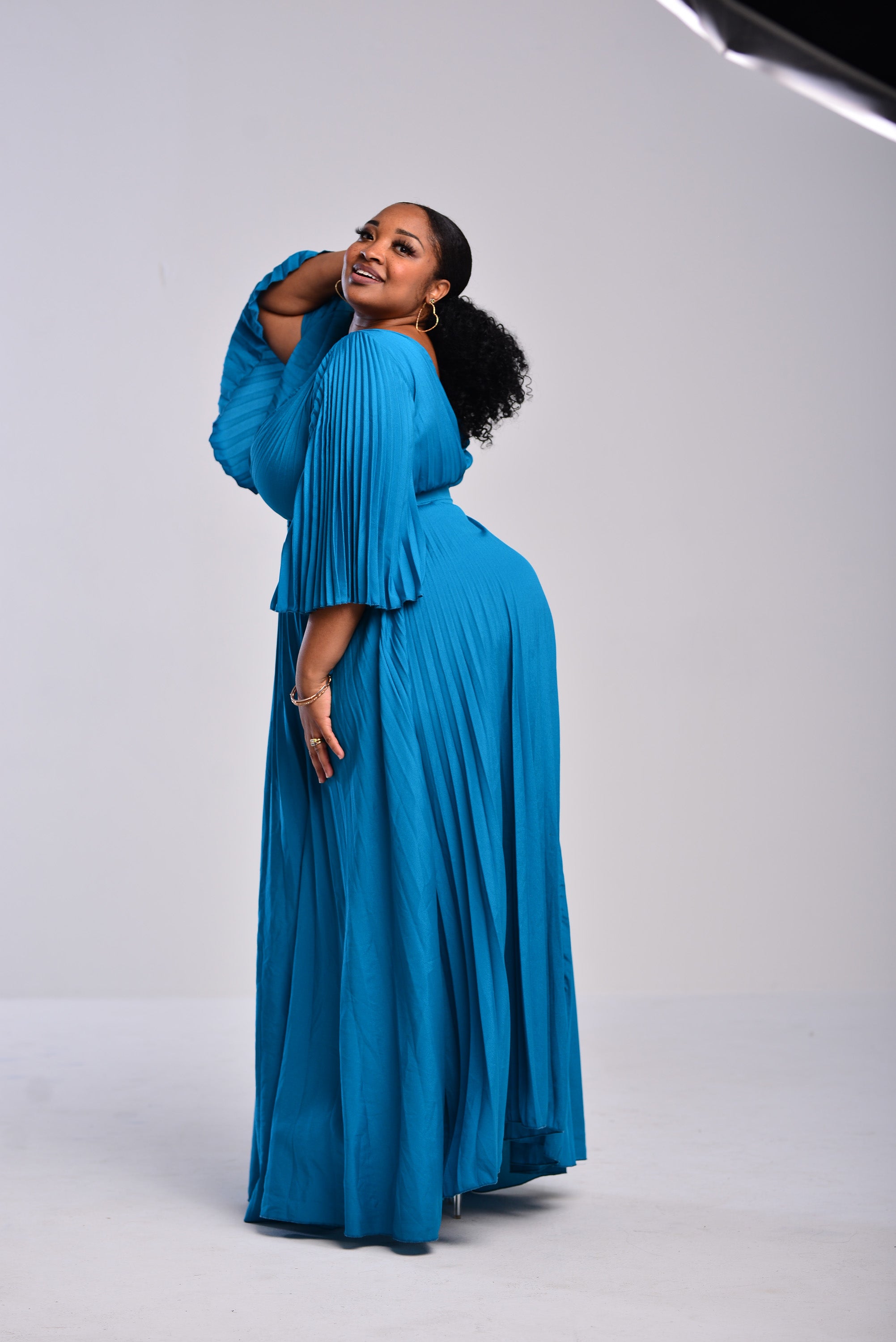 BLUE PLEAT