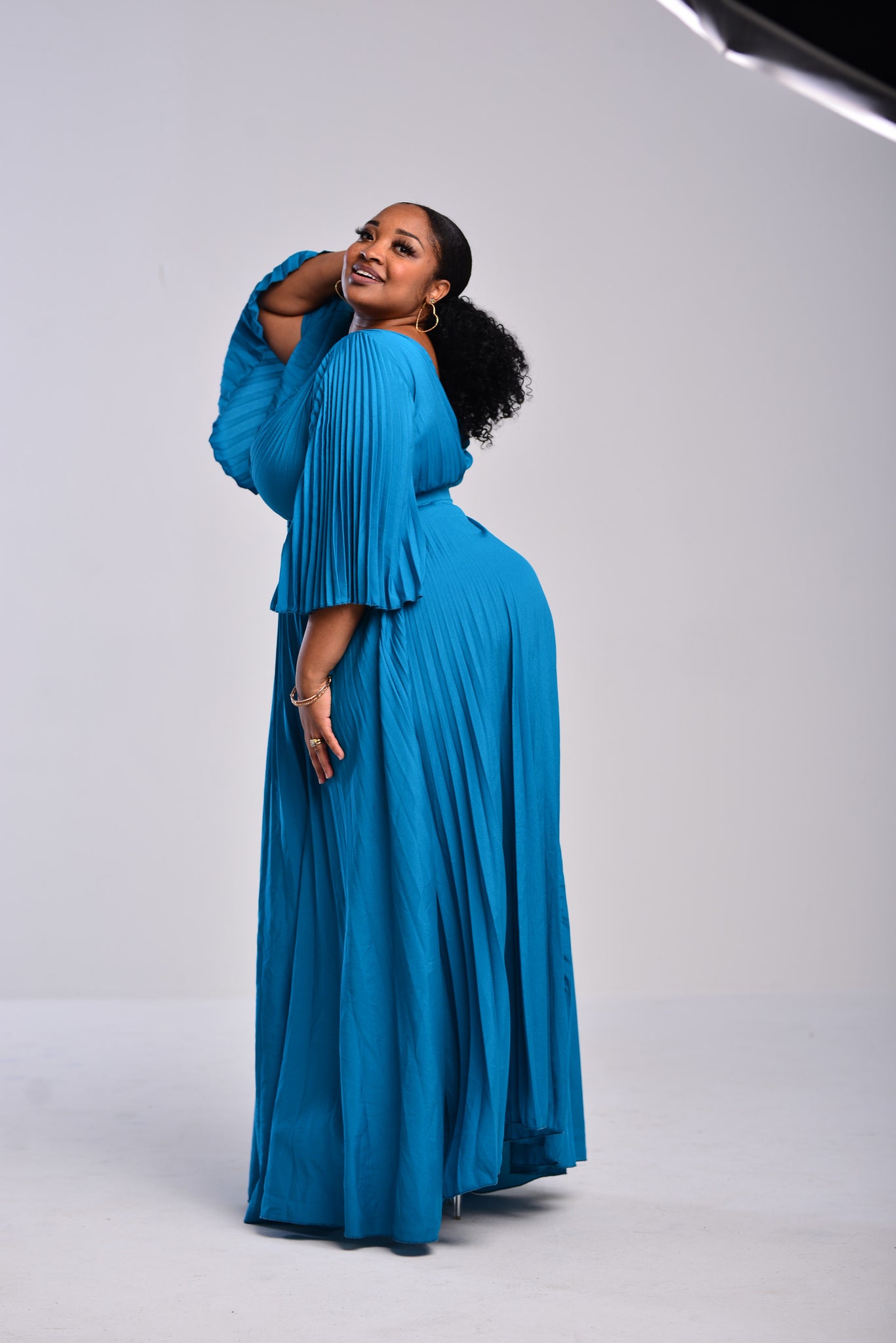 BLUE PLEAT