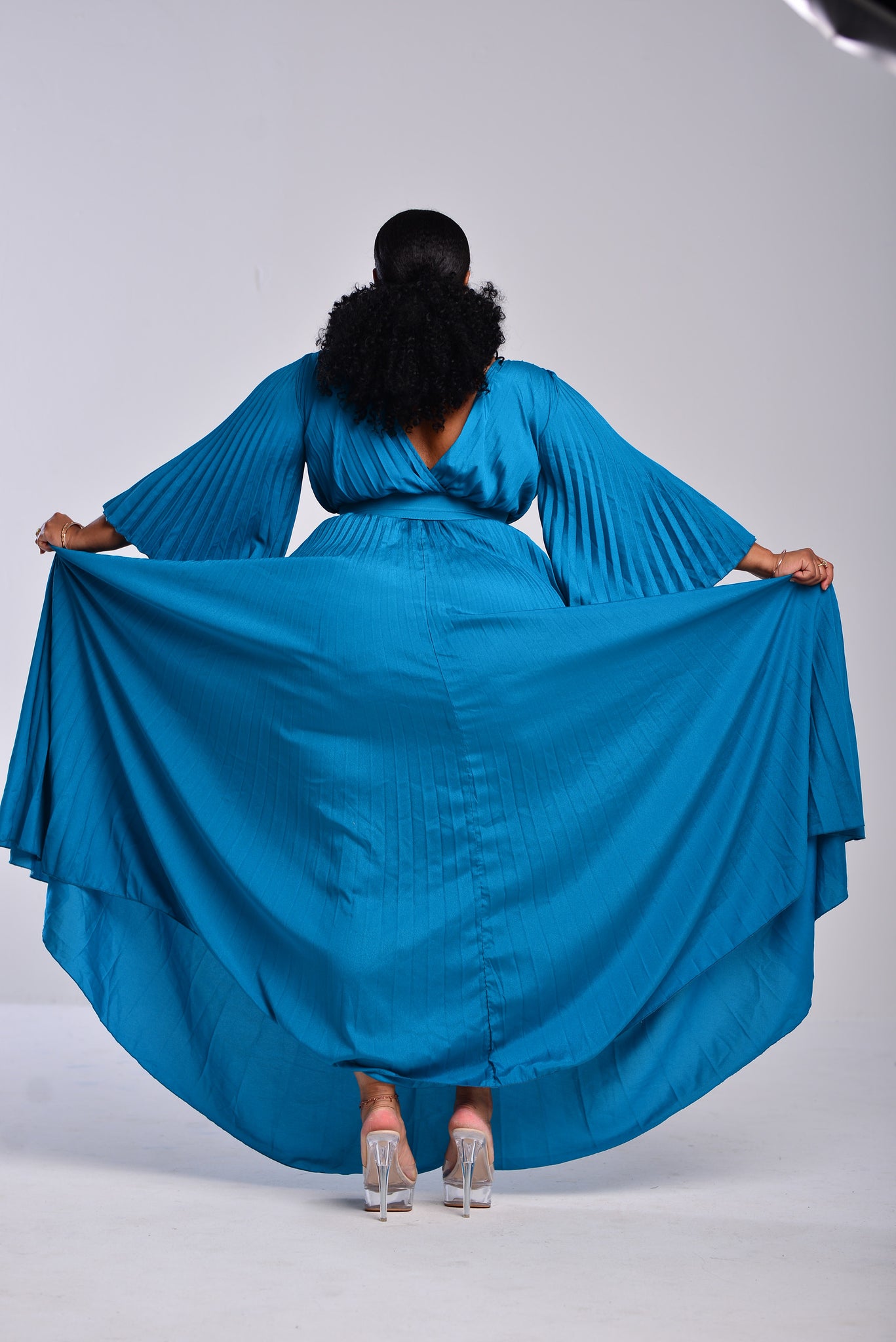 BLUE PLEAT