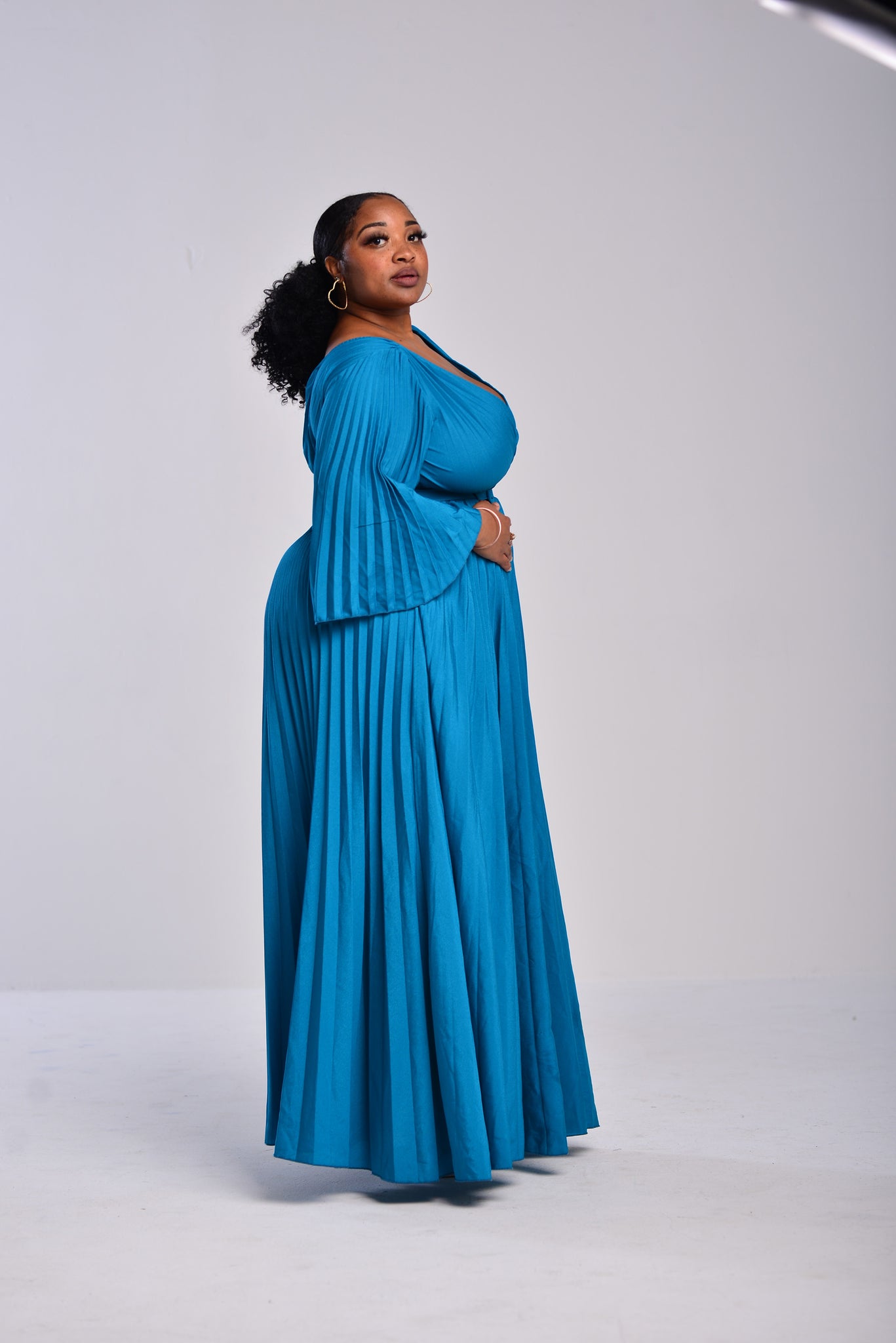 BLUE PLEAT