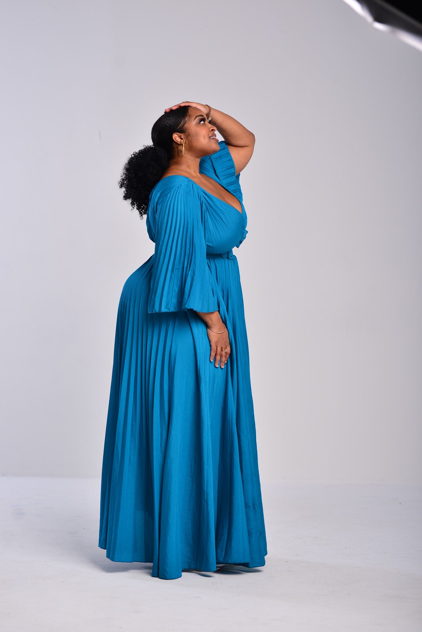 BLUE PLEAT