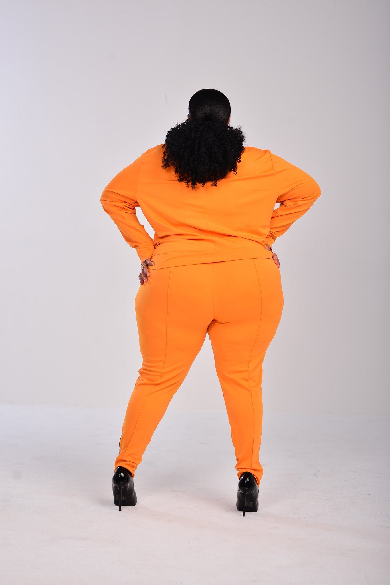 FLUFFY ORANGE