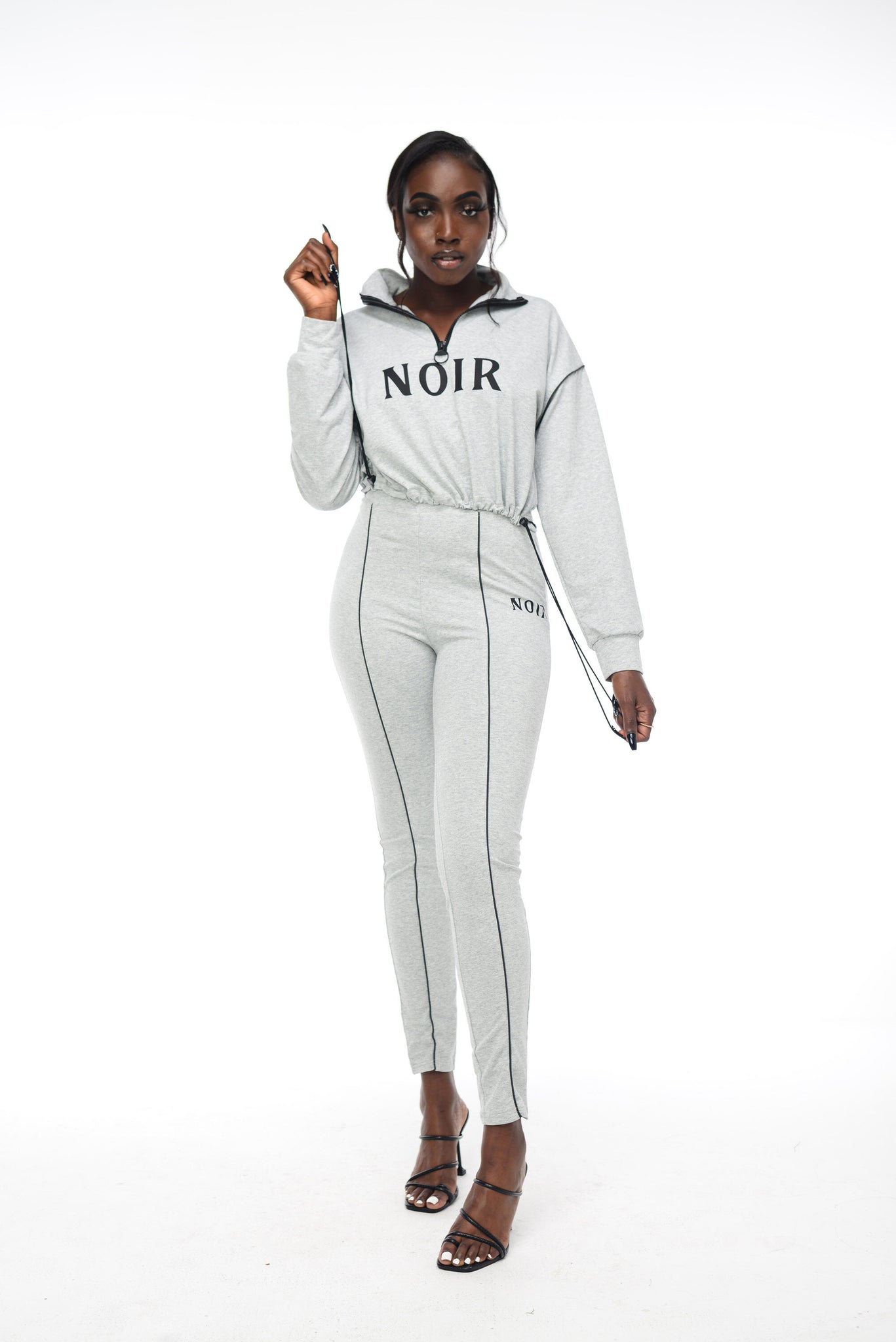 NOIR GREY