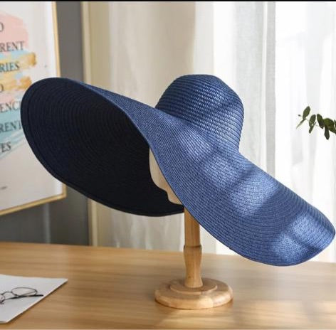 OVERSIZE BEACH HAT